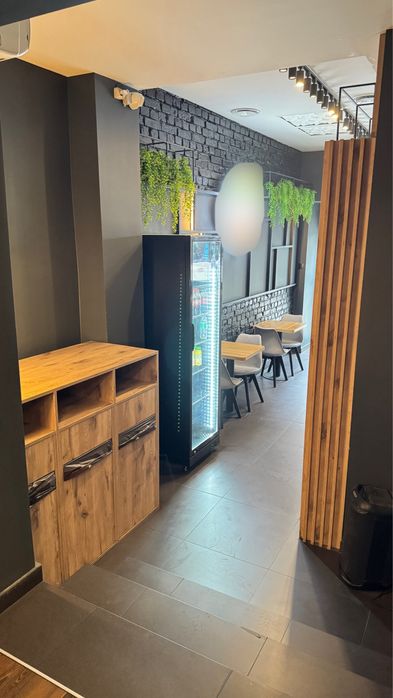 Odstąpie lokal gastronomiczny z wyposażeniem *W SAMYM SERCU MIASTA*