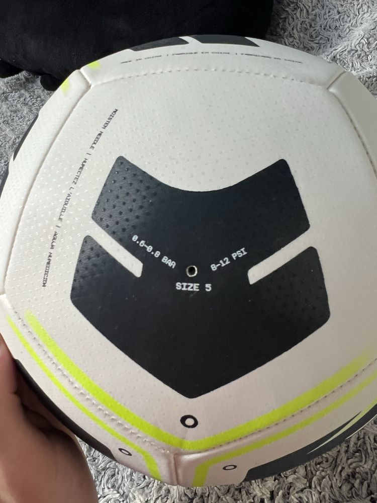 футбольний мяч nike новий