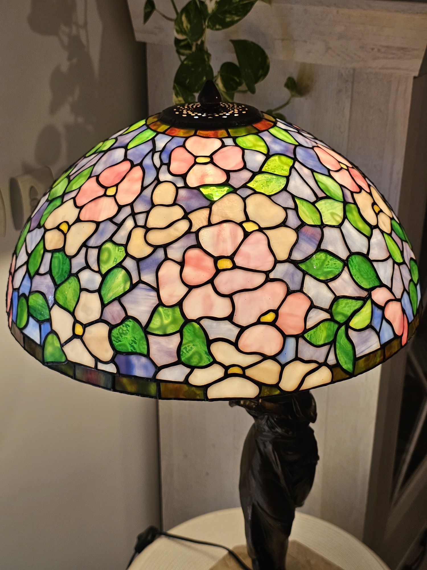 Lampa witrazowa,Tiffany Styl.Podstawa Figuralna.Stan Idealny.