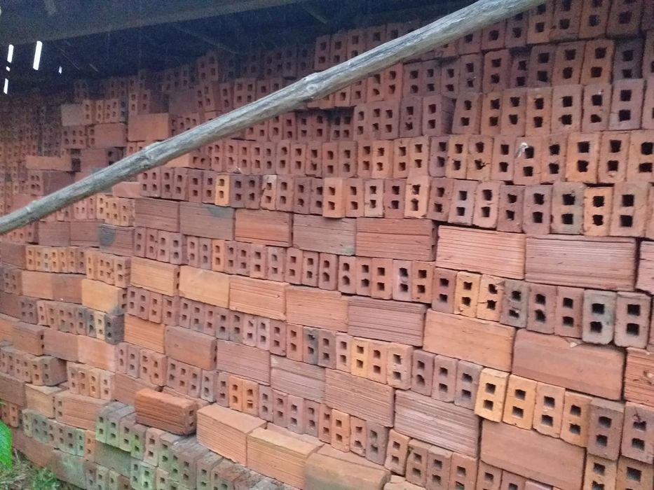 Cegła dziurawka i pełna tanio