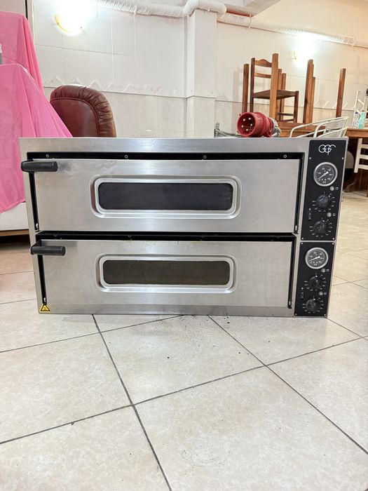 Forno para pizza marca GGF