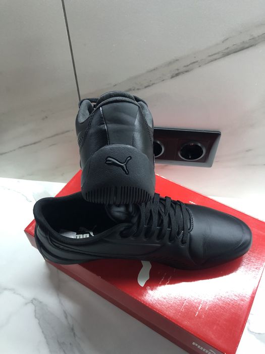 Нові Оригінальні чоловічі кросівки,кеди, Puma Ferrari