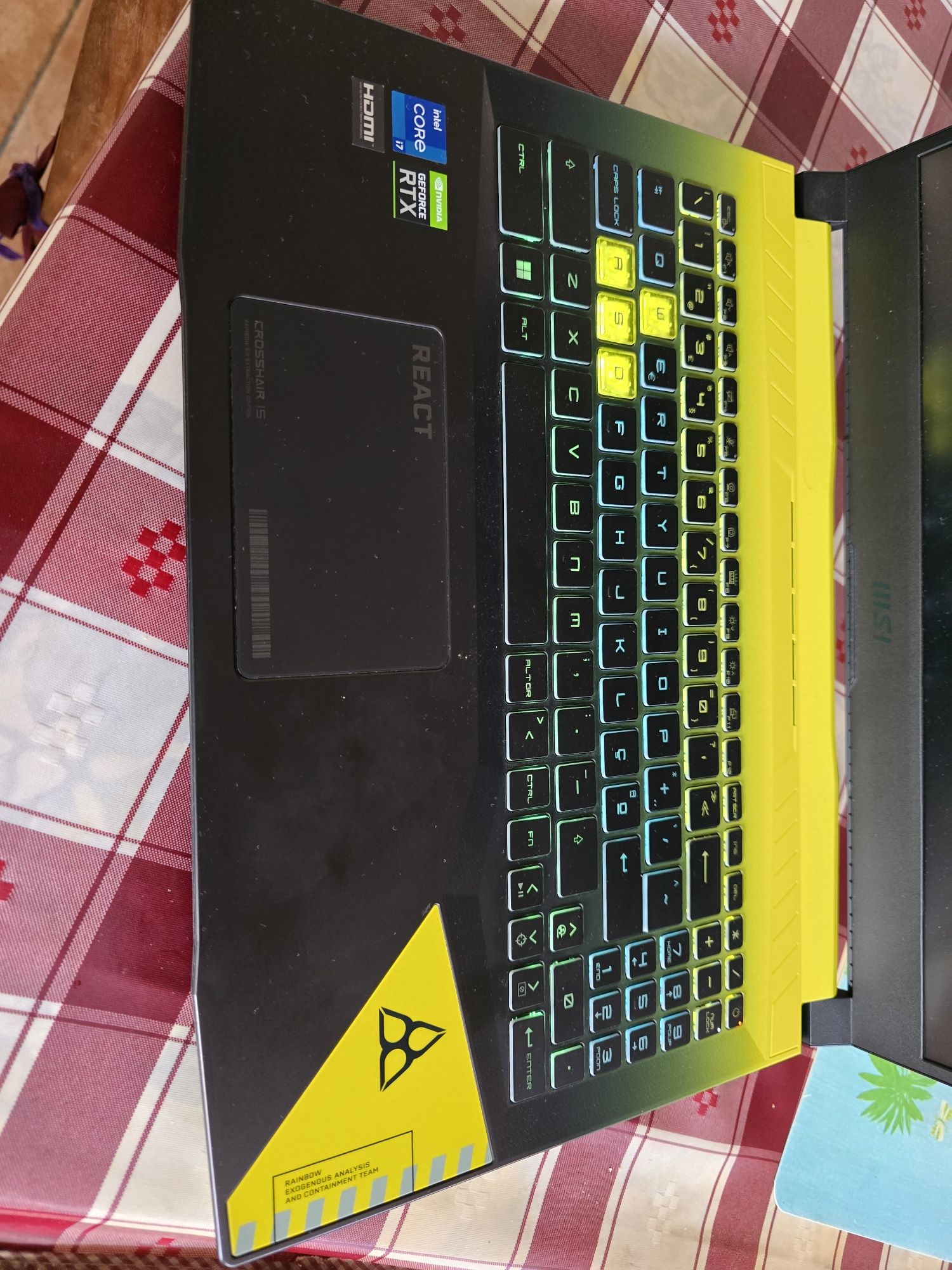 Portátil MSI 15.6" Crosshair 15