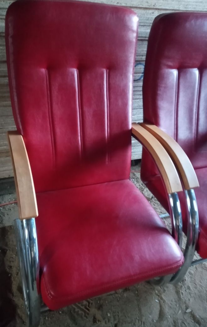 Fotele Finki czerwone