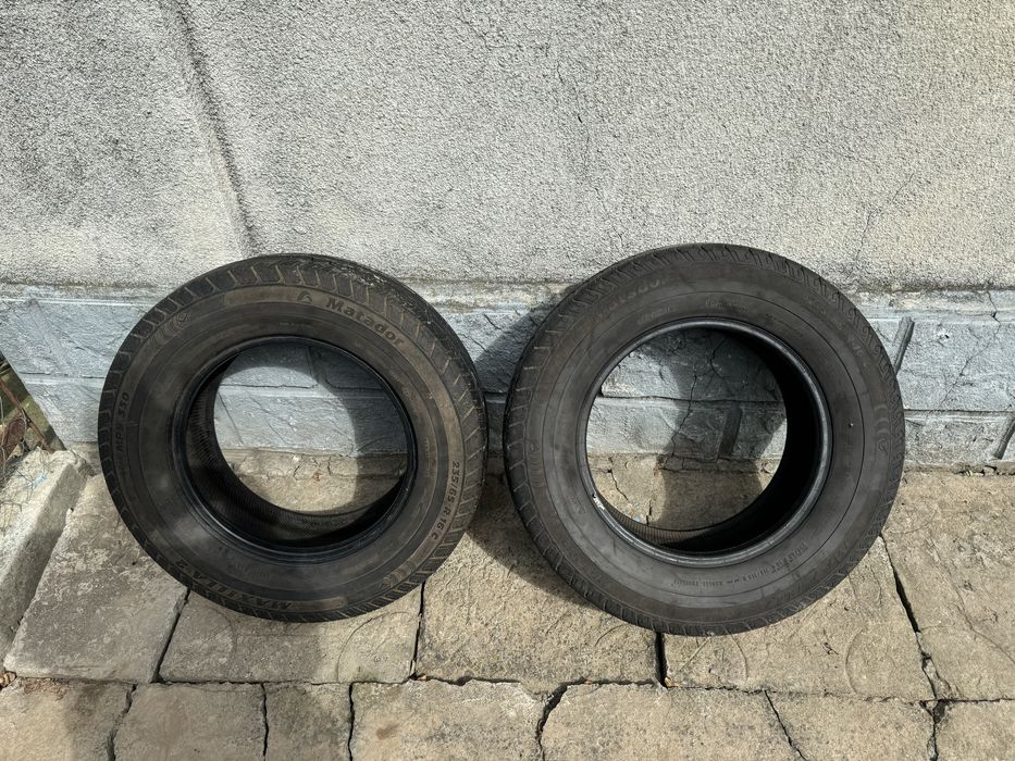 Шини вантажні  235/ 65  R16C