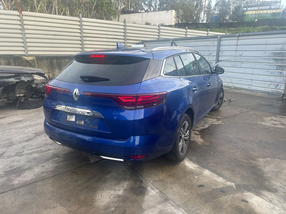 RENAULT MEGANE IV FASE II SPORT TOURER 1.5 BLUE DCI 116 CV DE 2021 PARA PEÇAS (CAIXA AUTOMATICA)