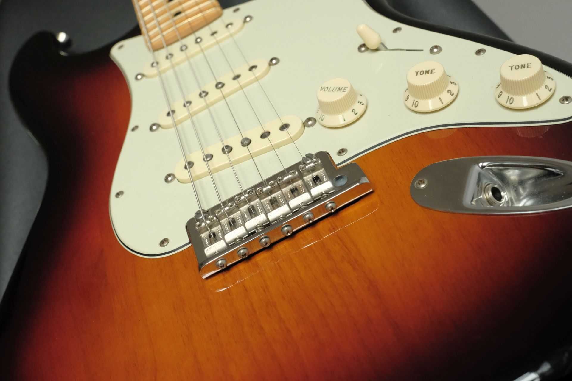 Fender American Professional Stratocaster - stan sklepowy