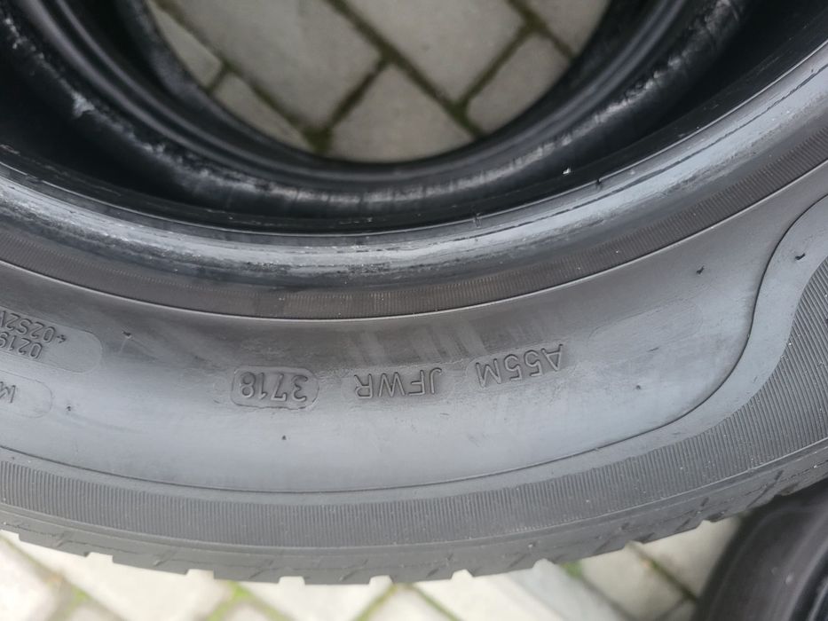 4x Opony Zimowe 215/60/16 Sava Eskimo HP2  Bieżnik 8mm