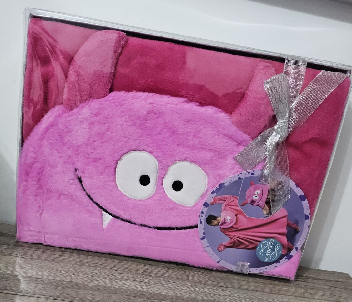 Różowy milusi koc potworek ala kocobluza do przykrycia Sorbetto