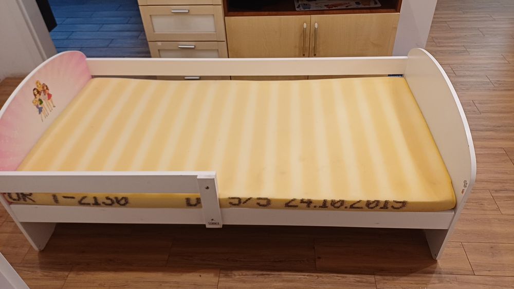 Łóżko dla dziewczynki