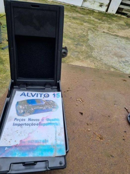 descanso do braço de trás Skoda Superb