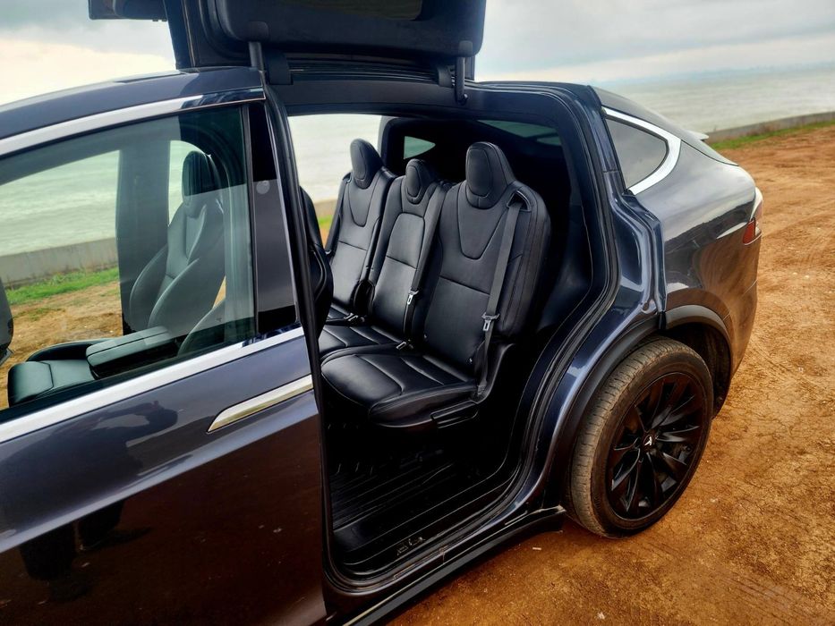 Продам Tesla model X 18 год 100D