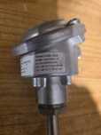 Czujnik temperatury PT1000 w obudowie.