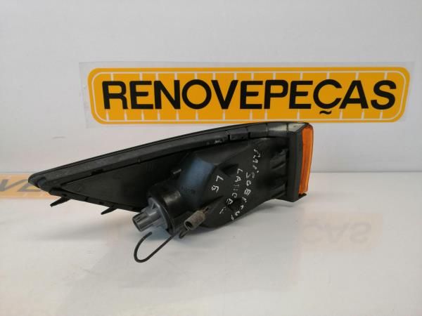 Pisca frente esquerdo MITSUBISHI Lancer IV Hatchback (C6_A, C7_A)