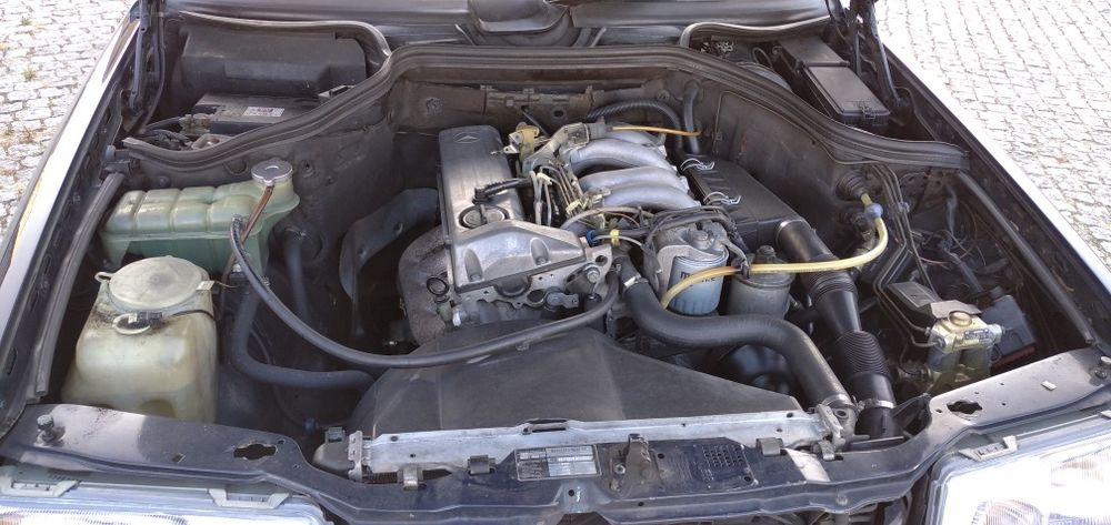 Mercedes E200 / w124