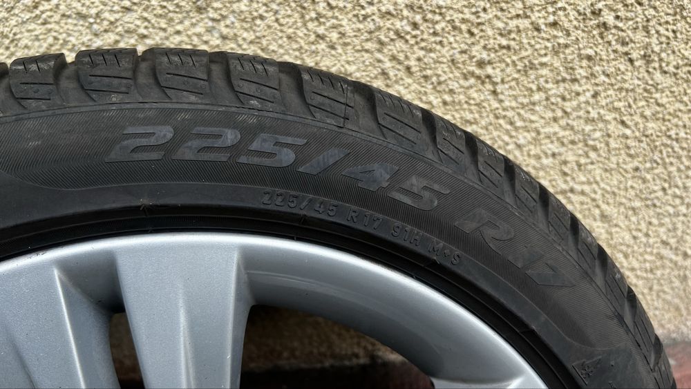 Felgi BMW 5x120 styling 392 17” 7.5J ET37 z oponami zima pirelli 8mm