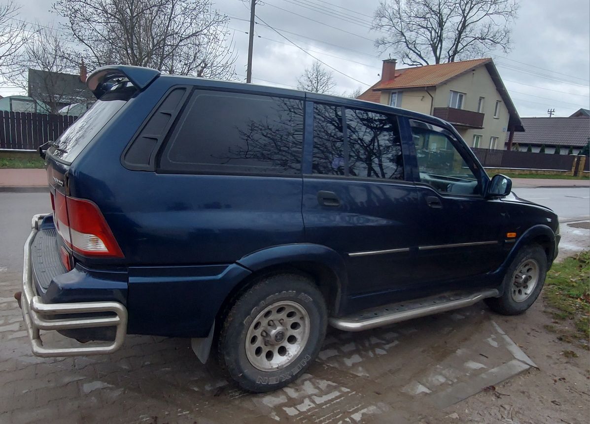 SangYong Musso daewoo 3.2 b+g