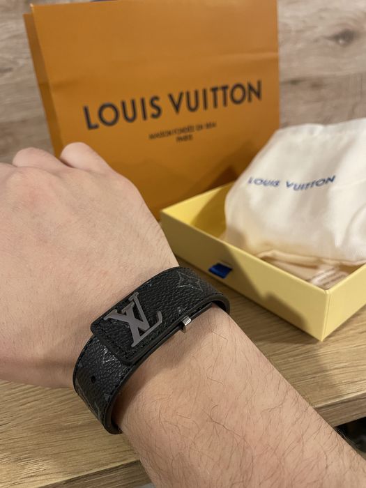 Кожаный браслет Louis Vuitton LV