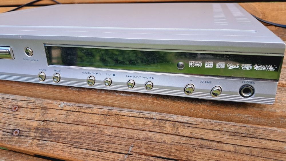 Odtwarzacz DVD Thomson DPL909VD.