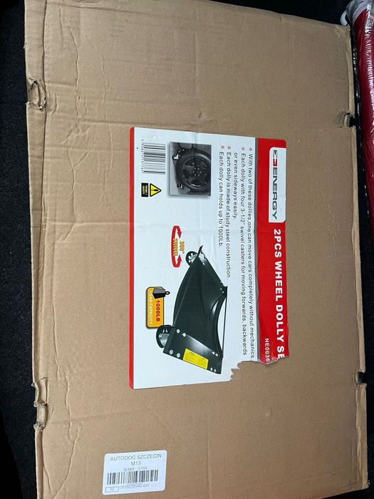 Carrinho/Patins para carro