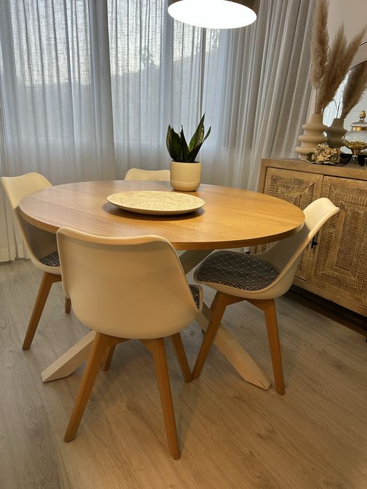 Mesa de sala moderna