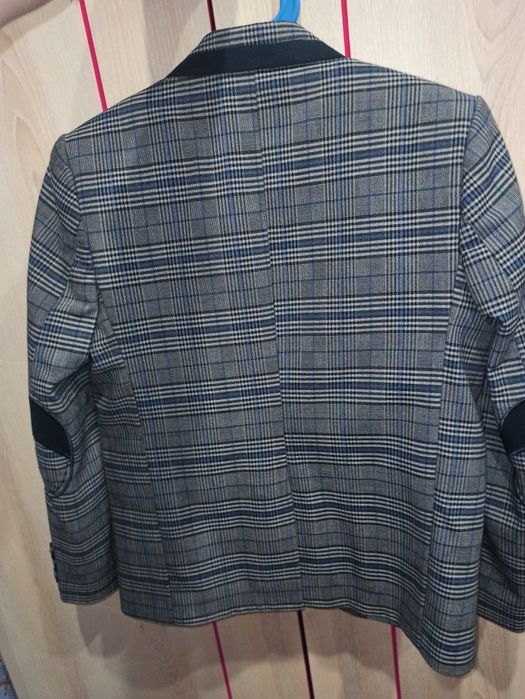 Шкiльний пiджак 250