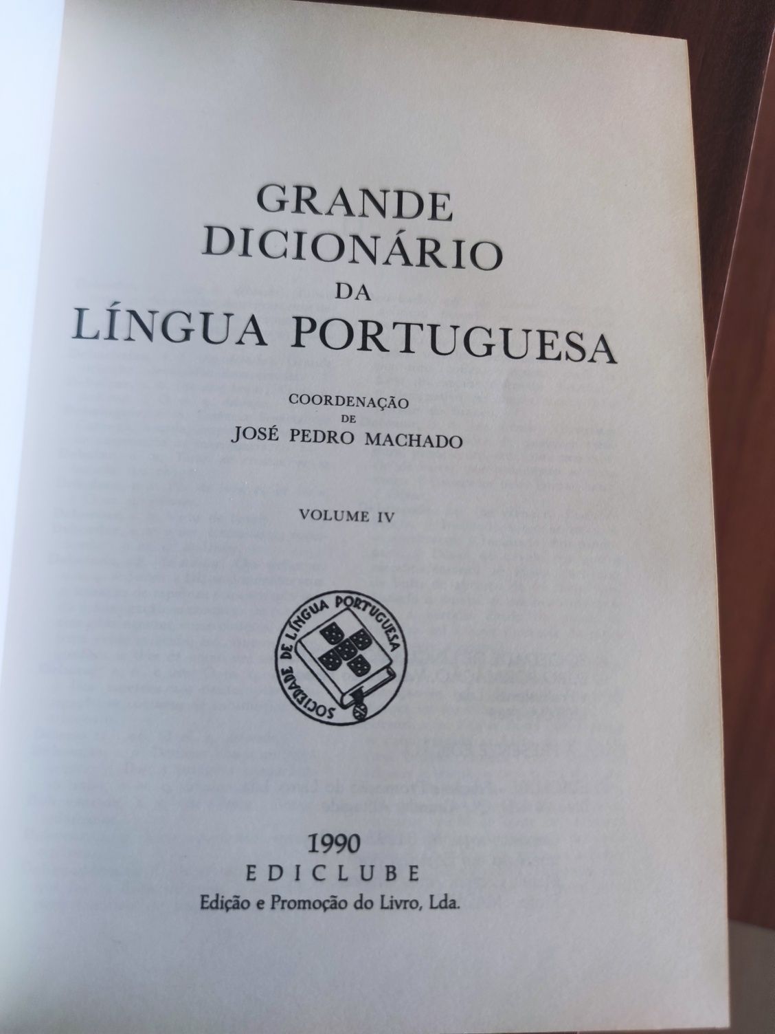 Grande dicionário Língua Portuguesa
