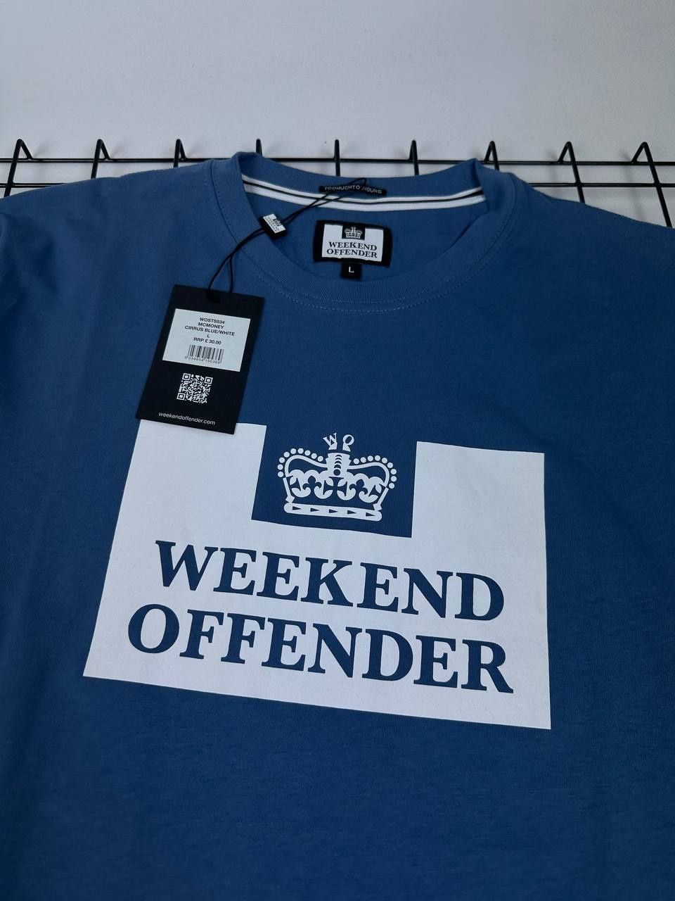 Футболка Weekend Offender