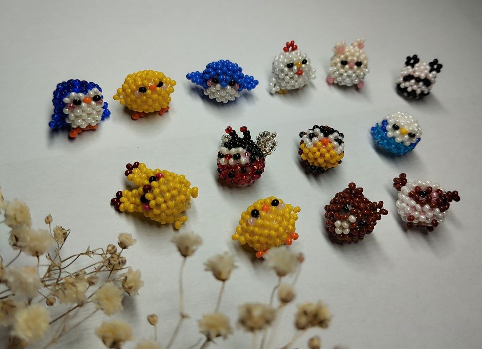 Маленькі амігурумі з бісеру