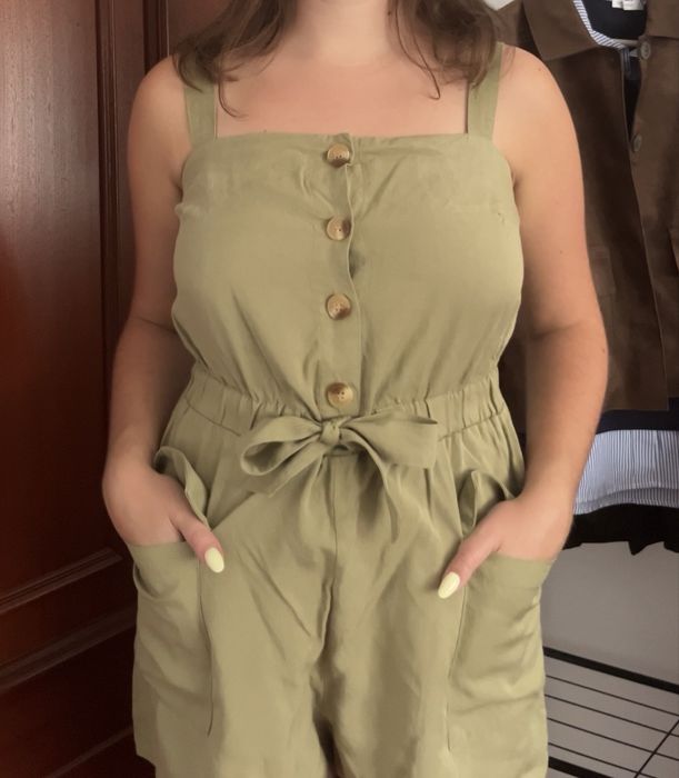 Macacão-calção verde seco | Bershka (M)