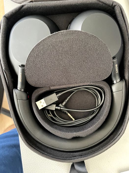 Sony WH-1000XM5 black NOWE