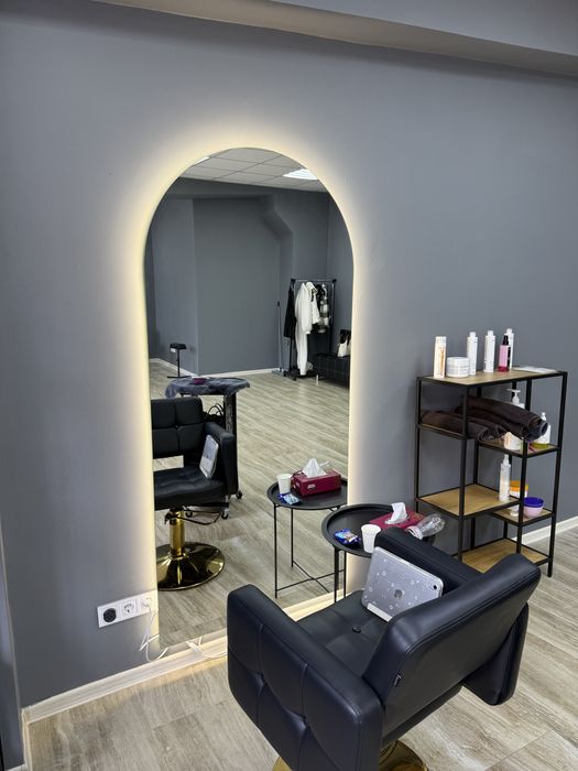 Сдам место для  мастера з кератин/ботокс,або колорист,іншим майстрам