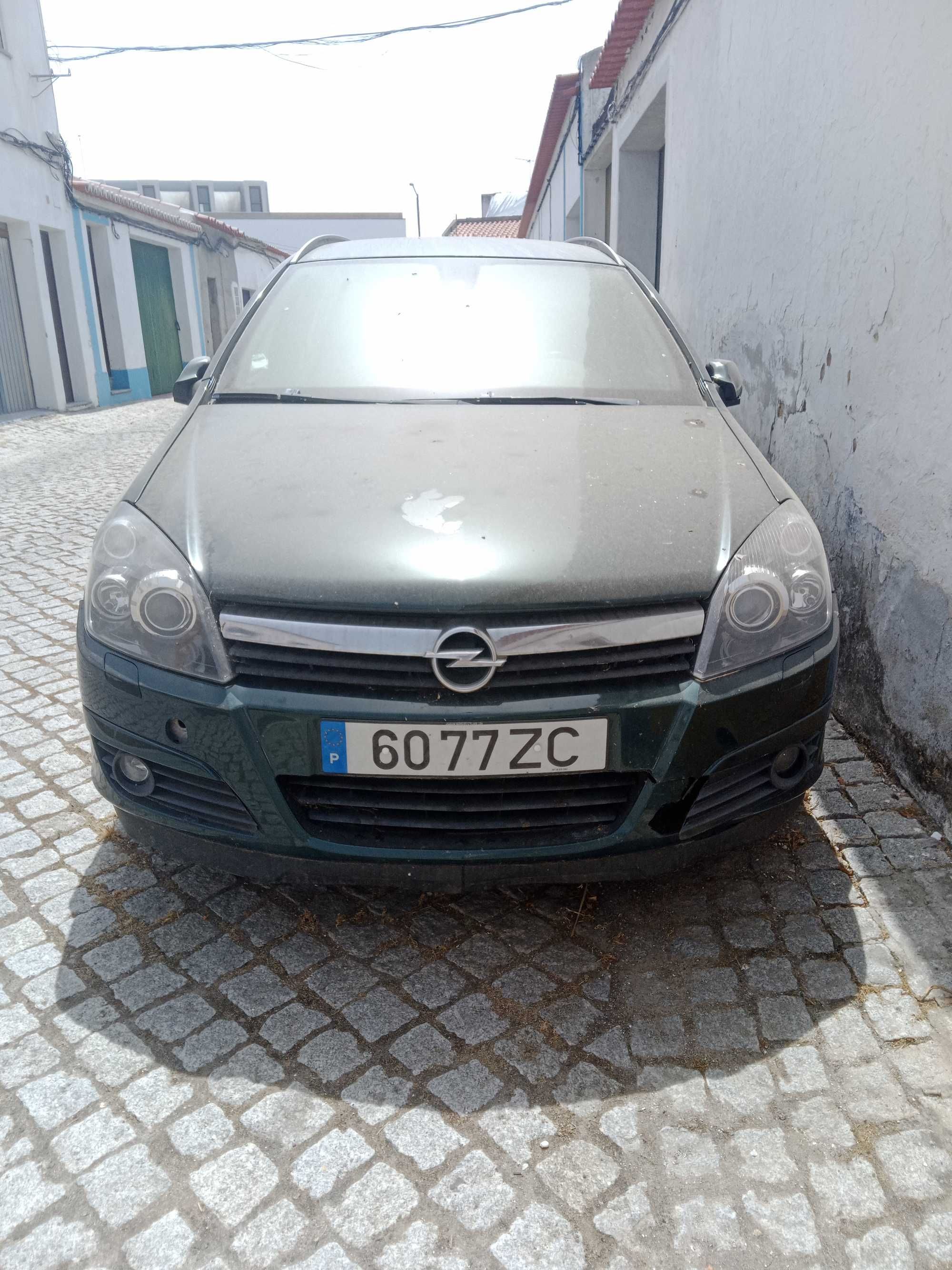 Vendo Opel Astra 1.7 CDTI com avaria( já com mais fotos)