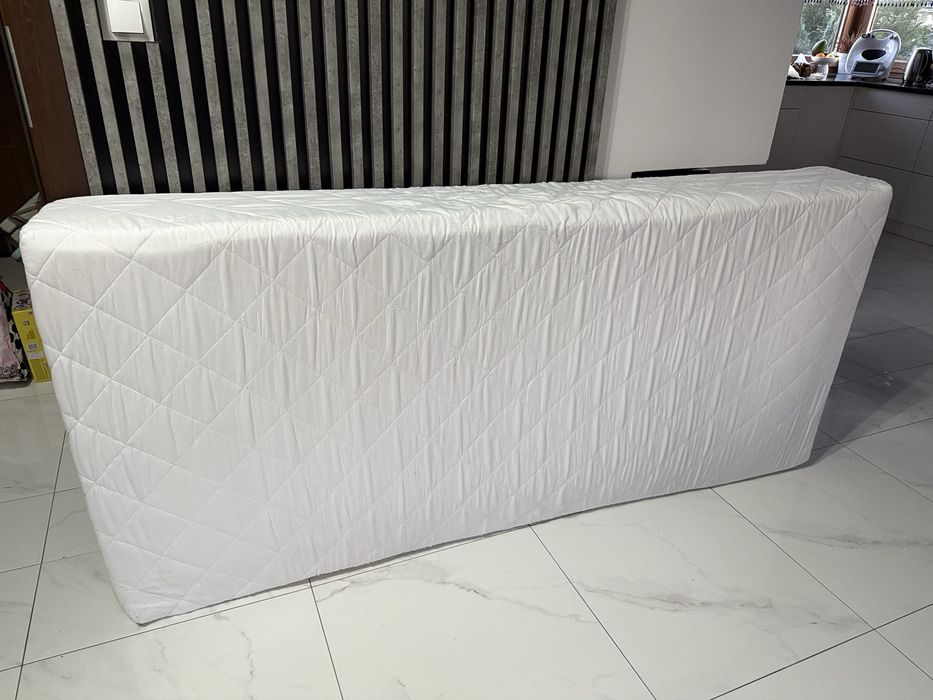 Materac 90x200 grubosc 24cm