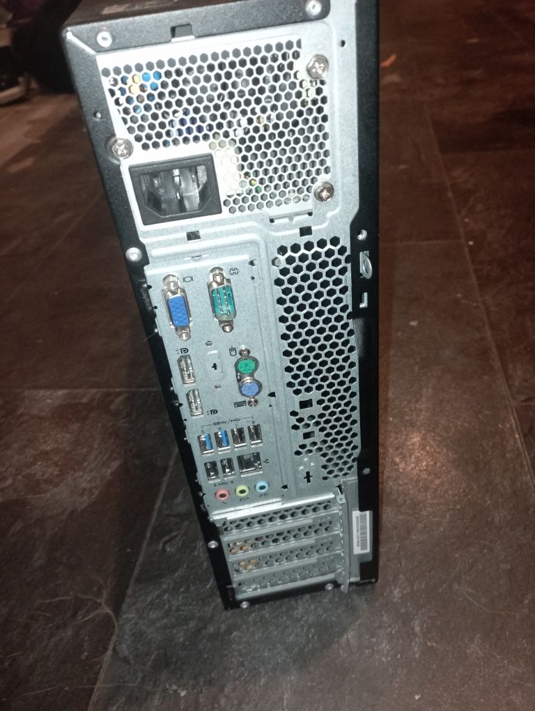 Komputer Lenovo thinkcentre