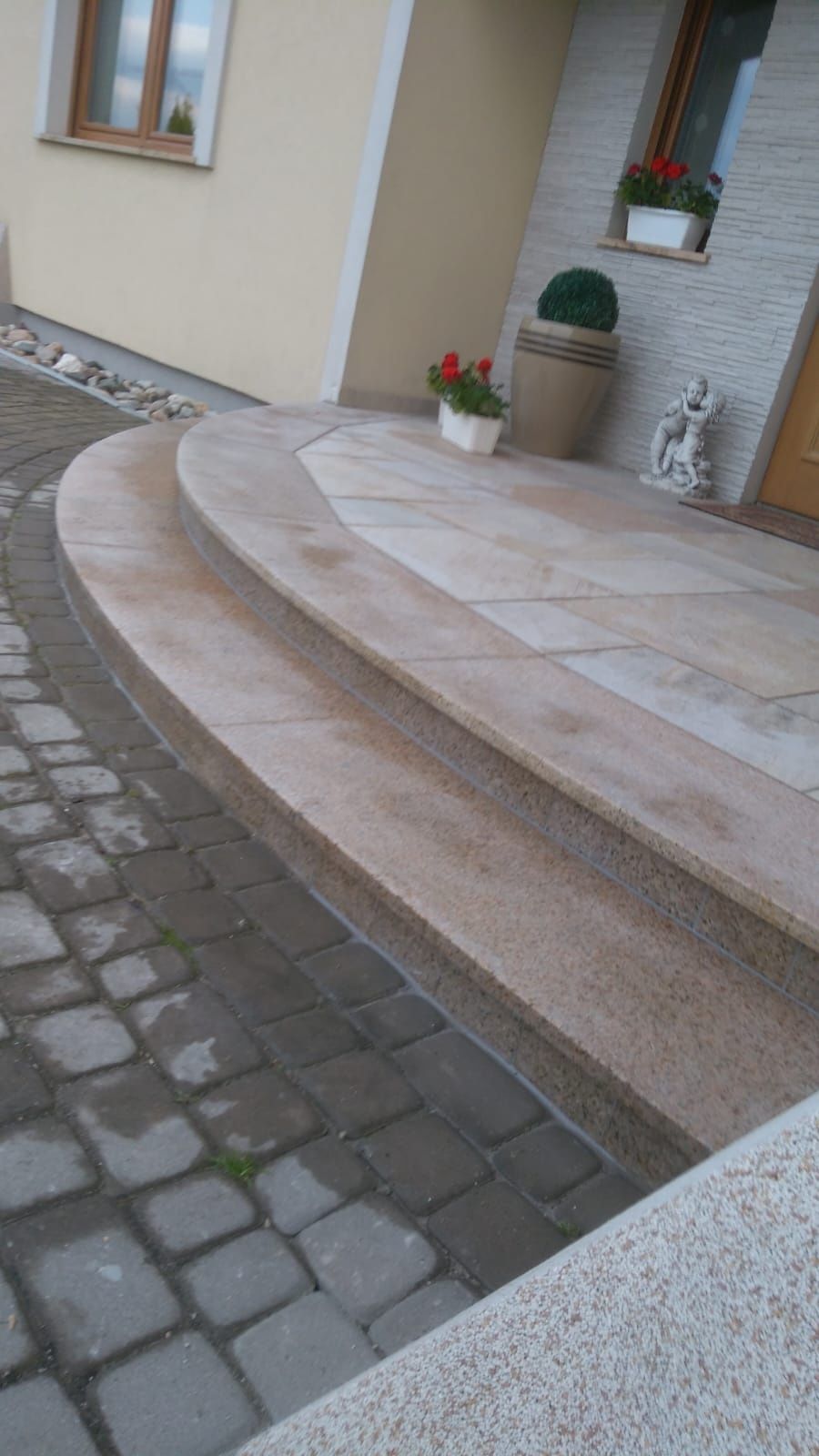 Parapety/schody/blaty z granitu