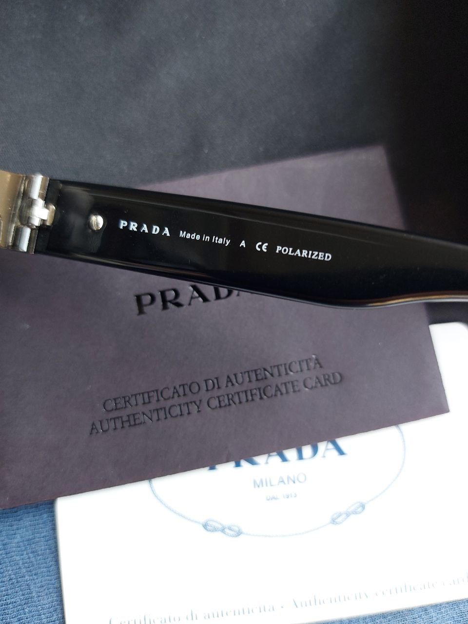 Солнцезащитные очки Prada Milano. Оригинал , новые.