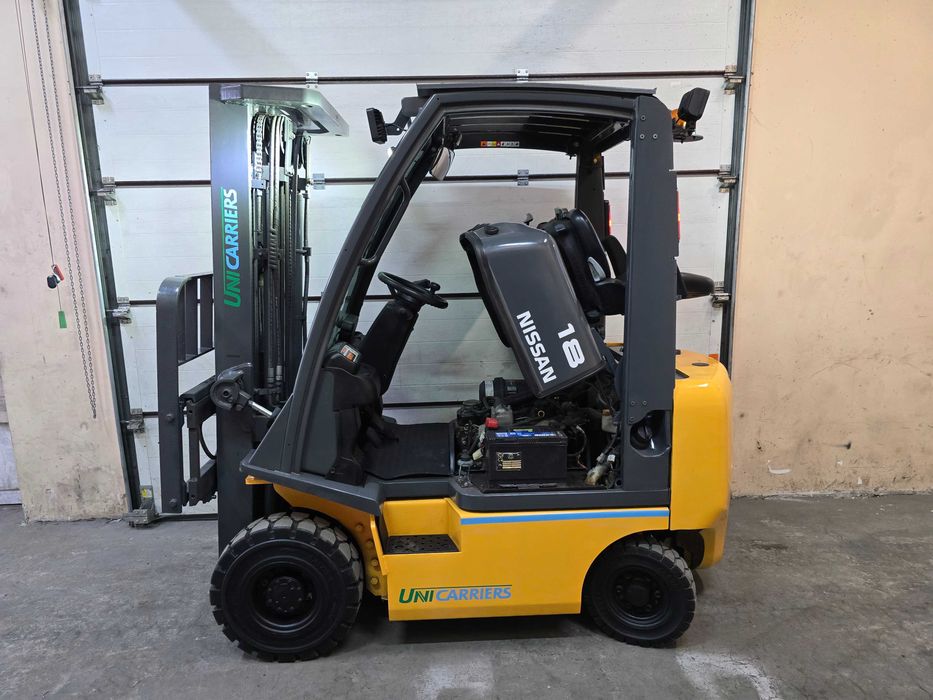 Навантажувач вилковий дизельний Nissan 1.8 тонн триплекс на 4,75 метра