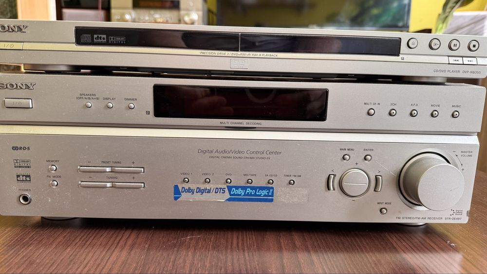 Amplituner i CD SONY