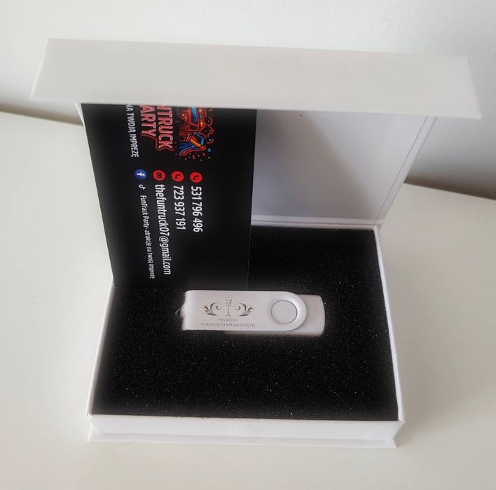 Telefon Życzeń. Pamiątka na lata. Atrakcja. Księga Gości.