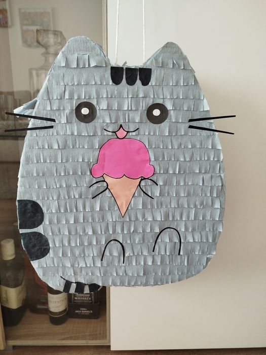 Duża piniata XXL Kot Pusheen z lodem