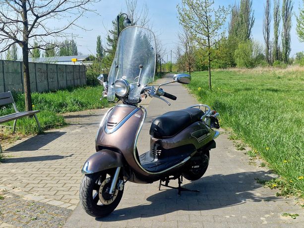 Motorower styl retro SYM ALLO 50 4T koła 12" szyba 2020 rok