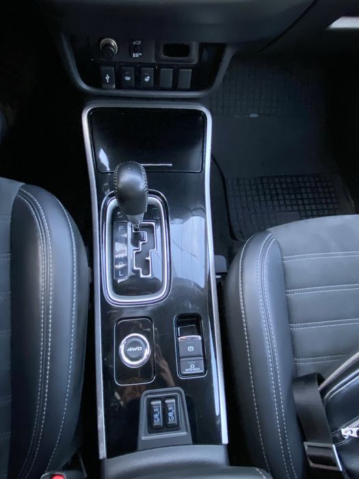 Mitsubishi Outlander 2019