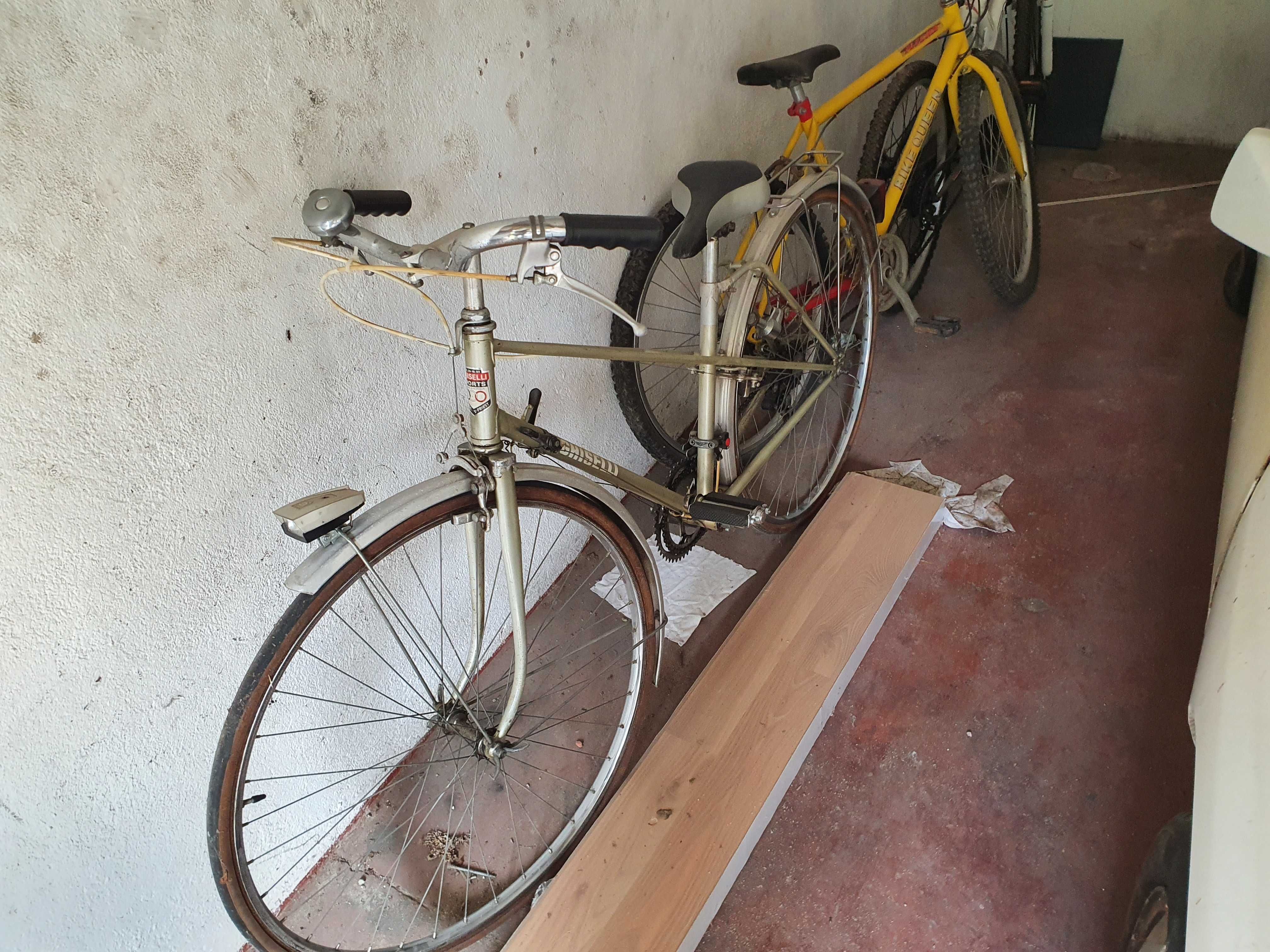 Bicicleta antiga de colecção