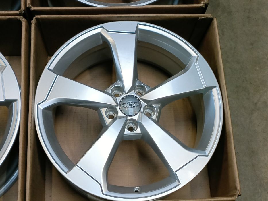Alufelgi Felgi Audi 19 cali 5x112 A3 S4 RS3