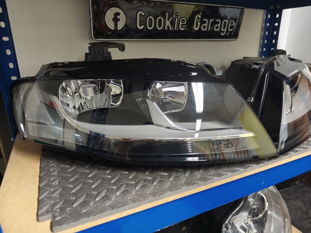 Lampy Audi A4 B8 - NOWE KLOSZE-