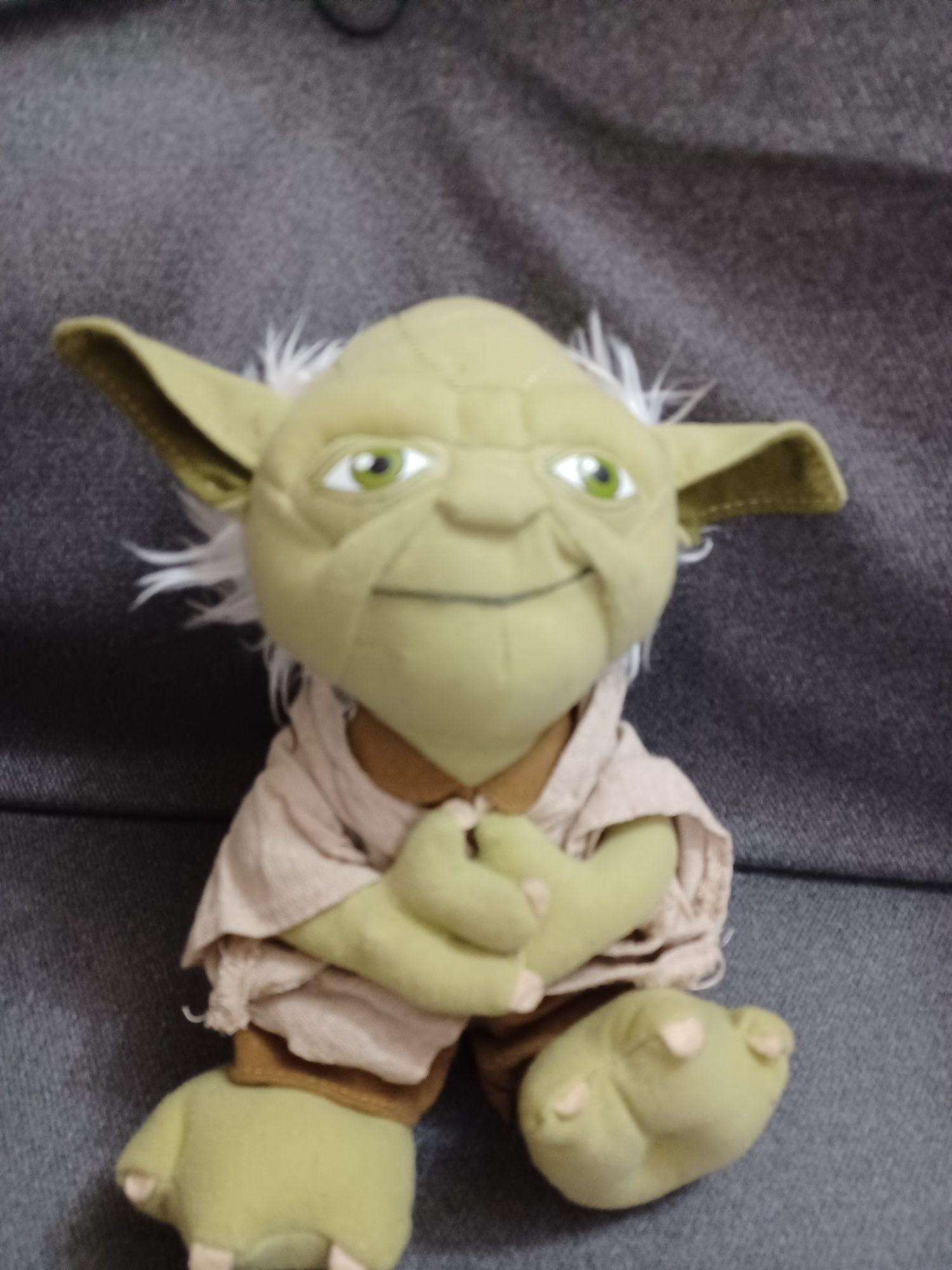 Star Wars Mistrz Yoda maskotka 22 cm LukasFilm Ltd.