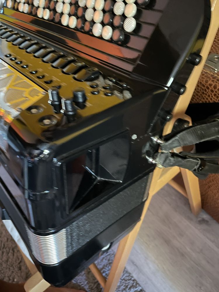 V-Accordion Roland FR8-Xb