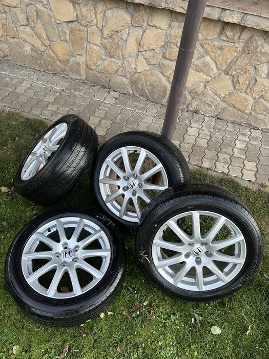 Комплект дисків з резиною R17 5х114,3