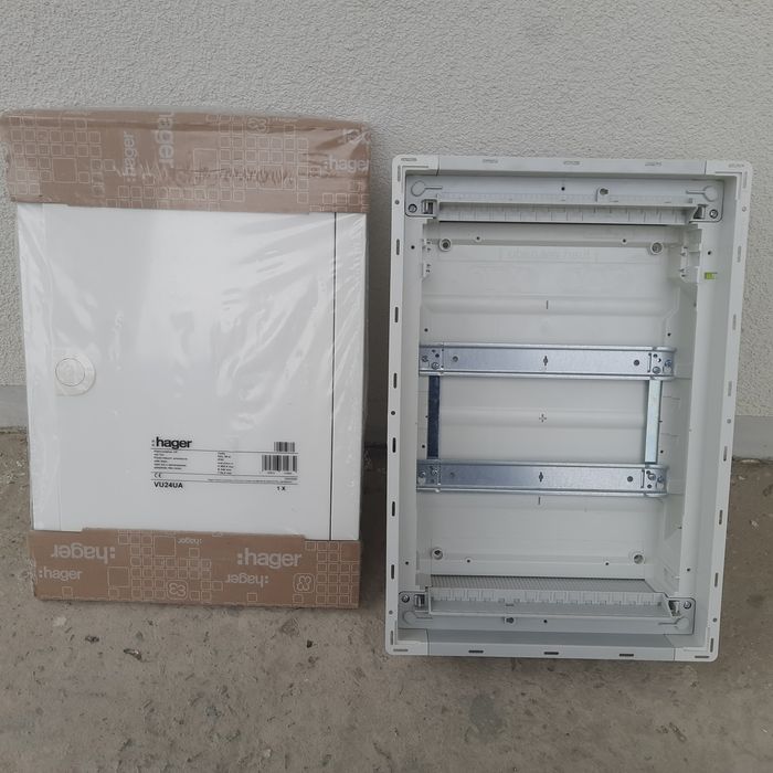 Щиток Hager Volta 24